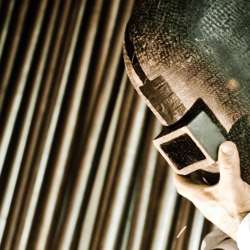 W jaki sposób chroni maska przeciwpyłowa pełnotwarzowa?